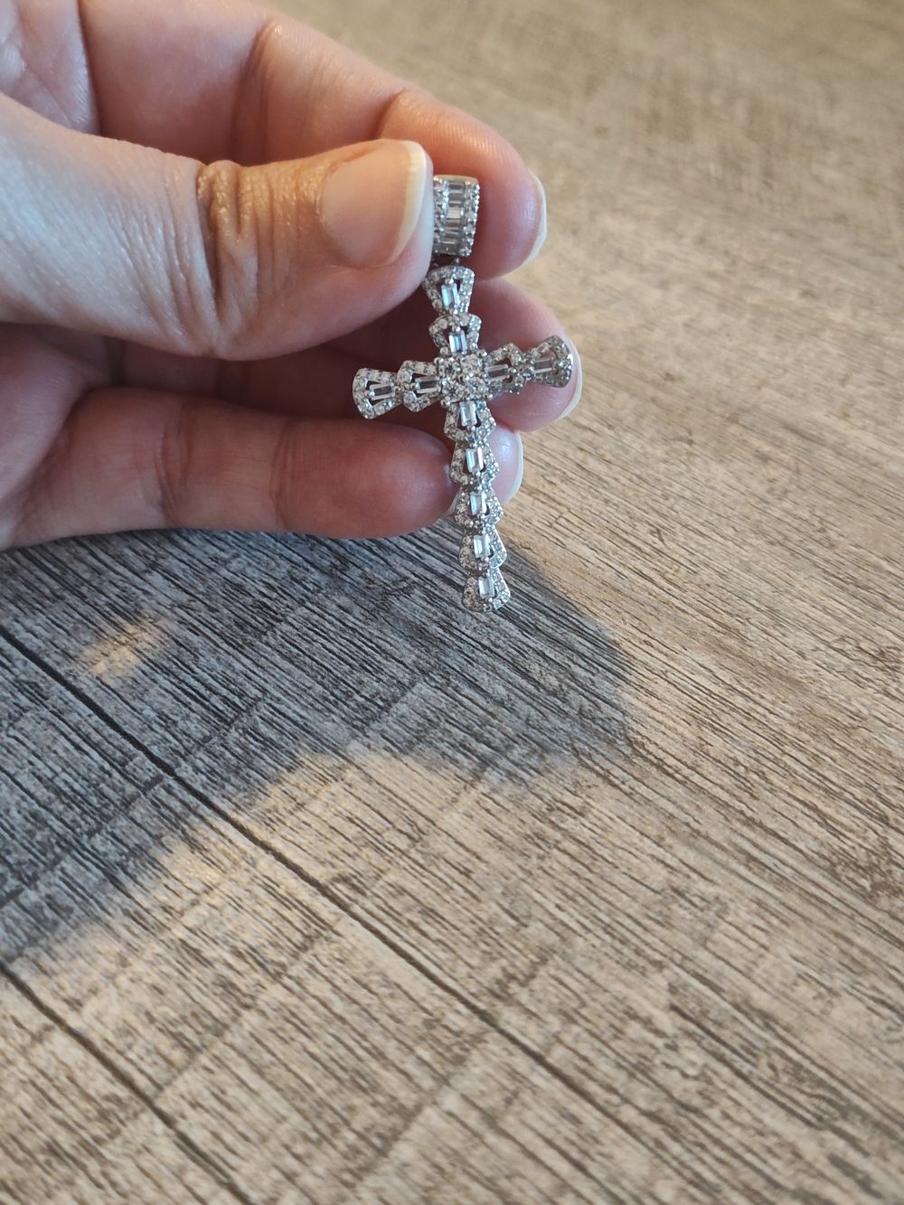 Sterling Silver Cubic Zirconia Cross Pendant - White - Picture 4 of 5